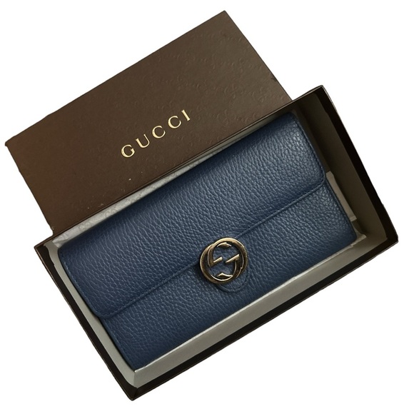 EUC. Gucci Women’s Blue long wallet in amazing condition. Comes with the box. - Picture 1 of 5